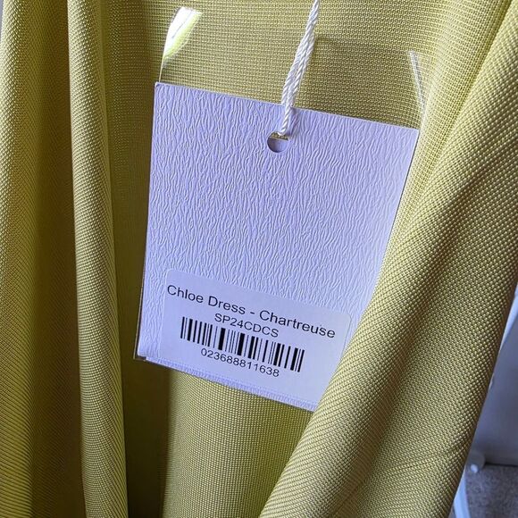 NWT Asta Resort Chloe Backless Maxi Dress Chartreuse Size Small - Picture 7 of 10